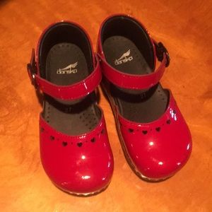 Girls red, size 27 Dansko mules